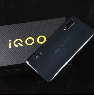 评测：iQOO Pro 5G和一加7T性能怎么样