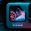 新款GoPro HERO9 Black配备有前置屏幕