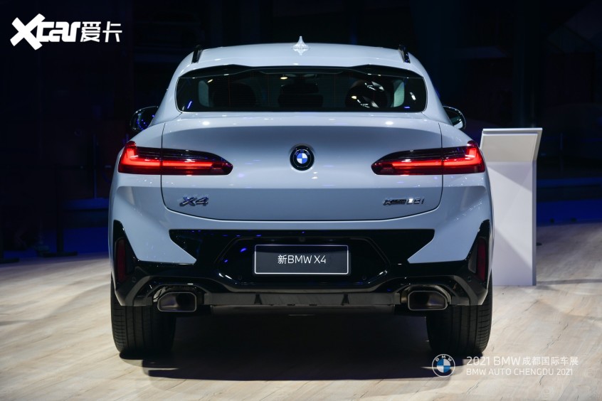 2021成都车展：新BMW  X4正式发布亮相