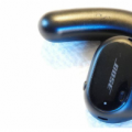 Bose Sport开放式耳塞以独特的设计出现在FCC照片中