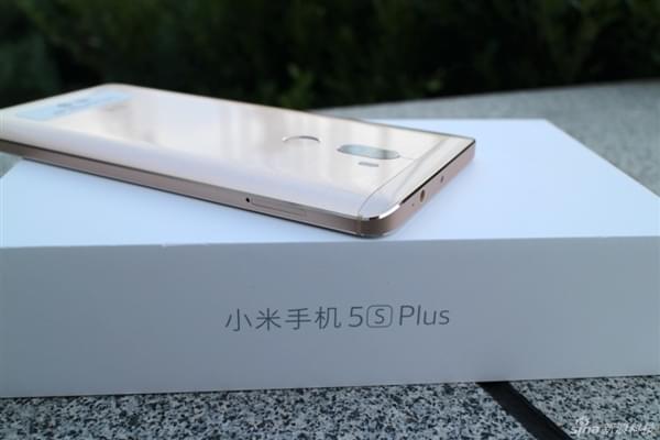 小米5S/5S  Plus开箱图赏：金属拉丝抢眼的照片 - 1