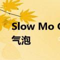 Slow Mo Guys以每秒50000帧的速度爆破气泡